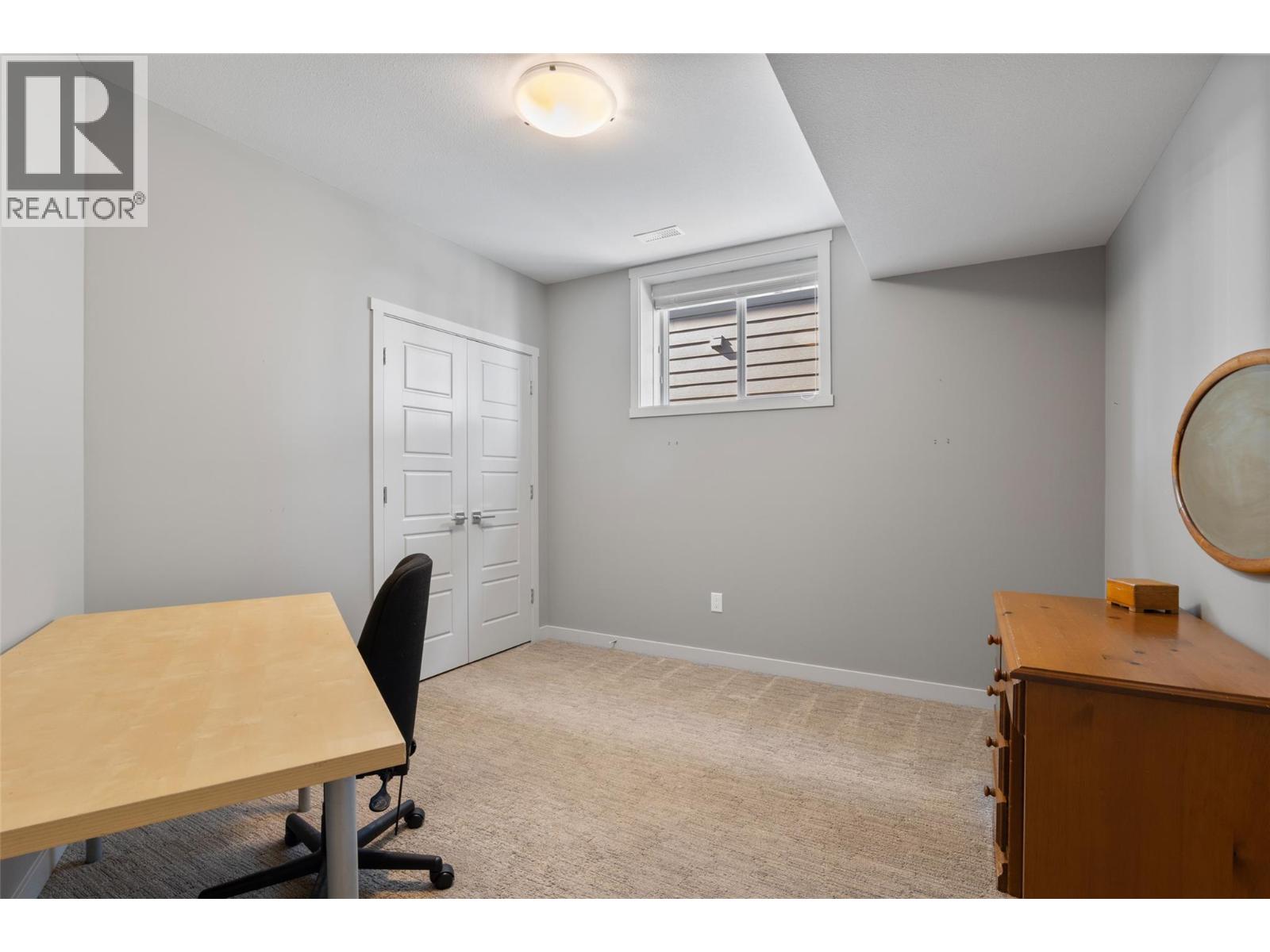 2190 Doubletree Crescent - 28