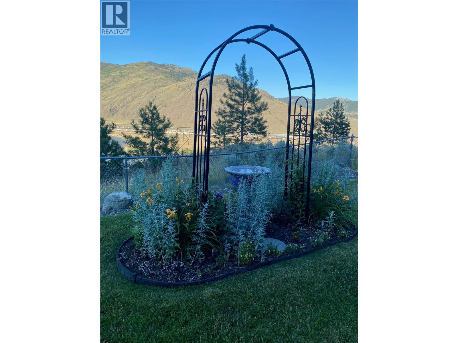 2190 Doubletree Crescent - 40