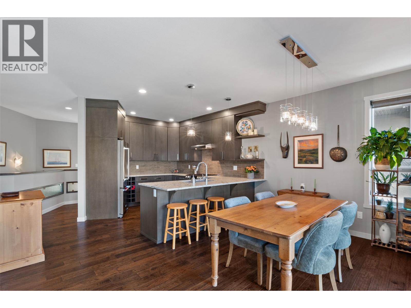 2190 Doubletree Crescent - 8