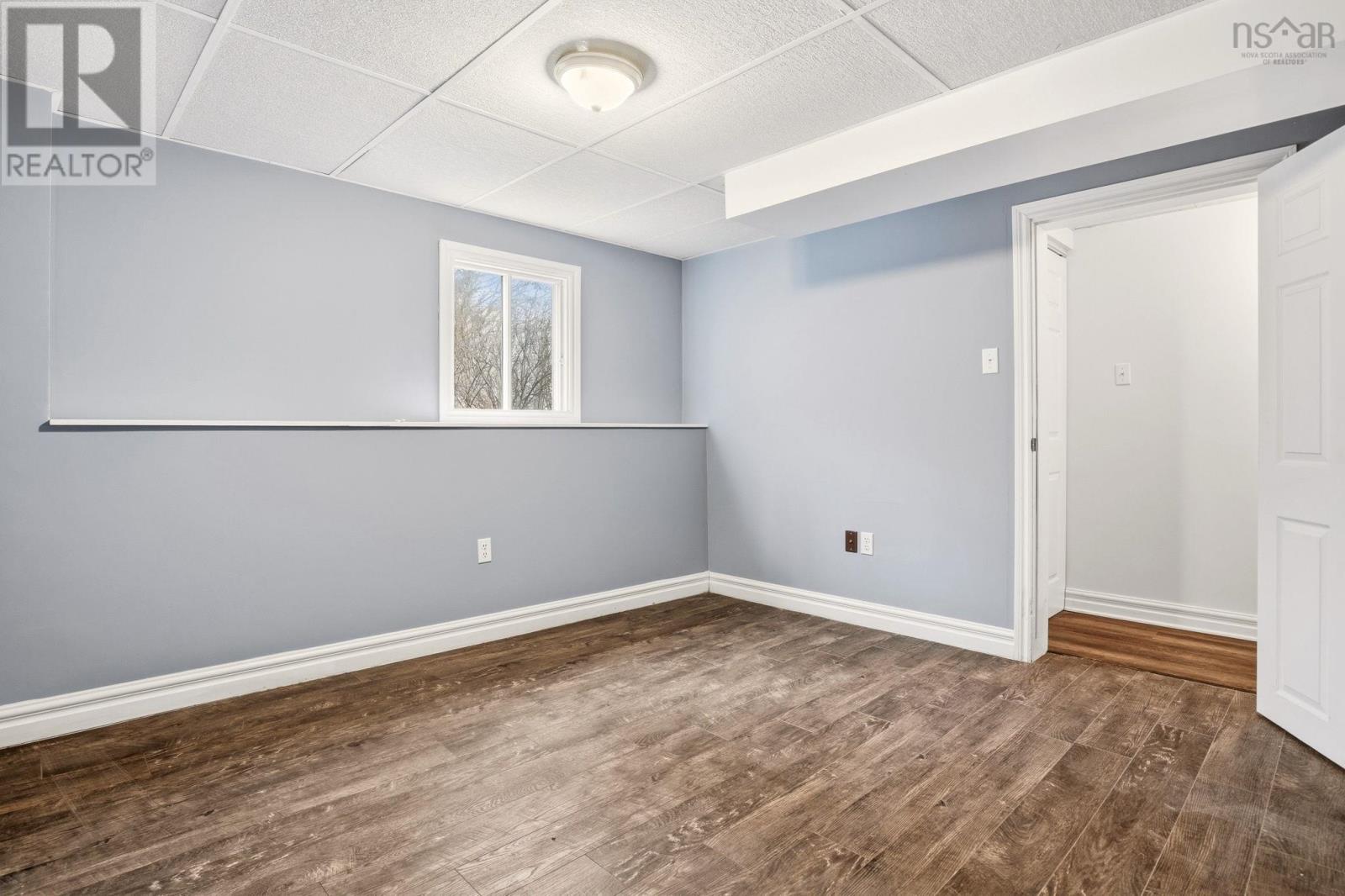 Property 25 of 45 of 114 Charleswood Drive