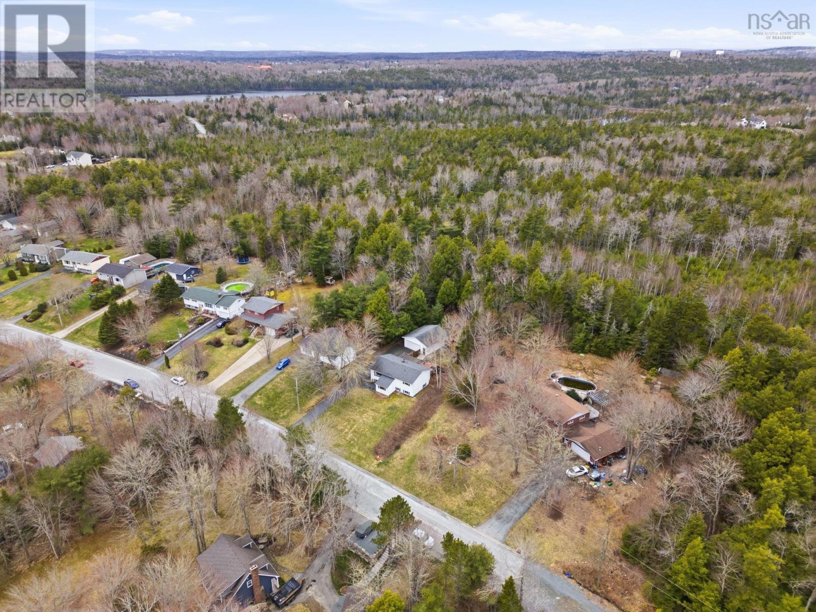 Property 31 of 45 of 114 Charleswood Drive