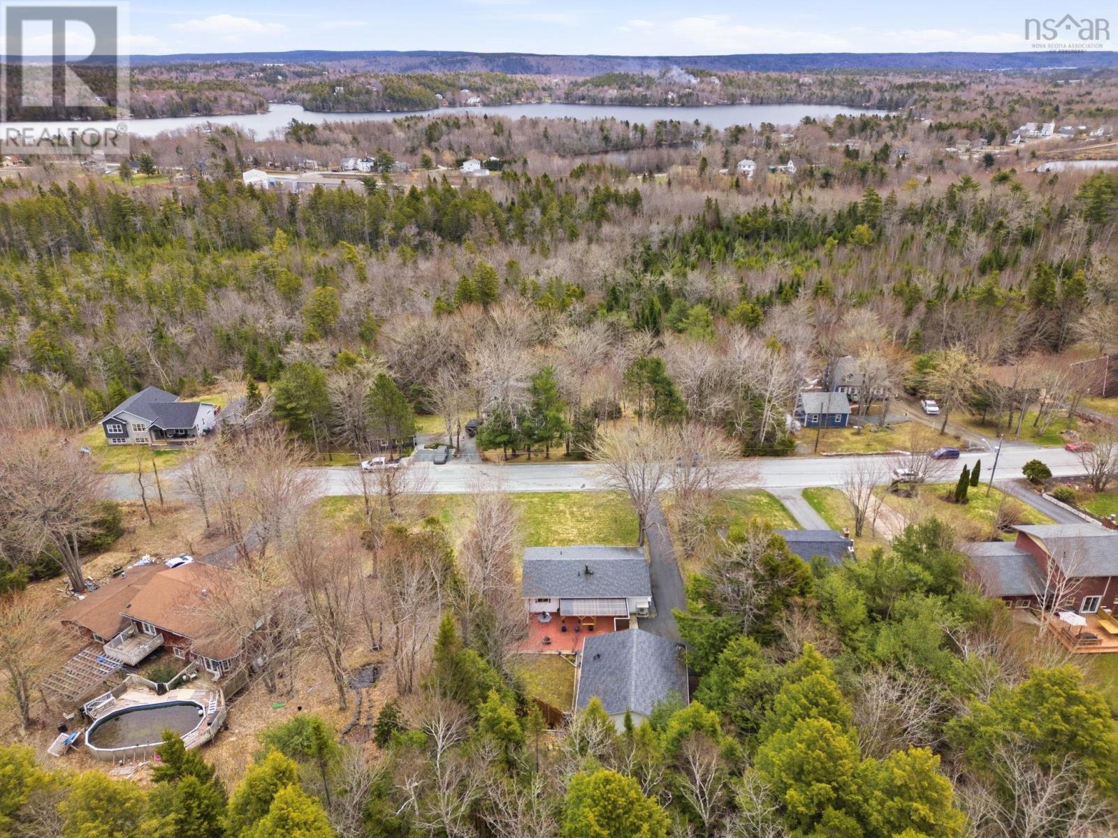 Property 35 of 45 of 114 Charleswood Drive