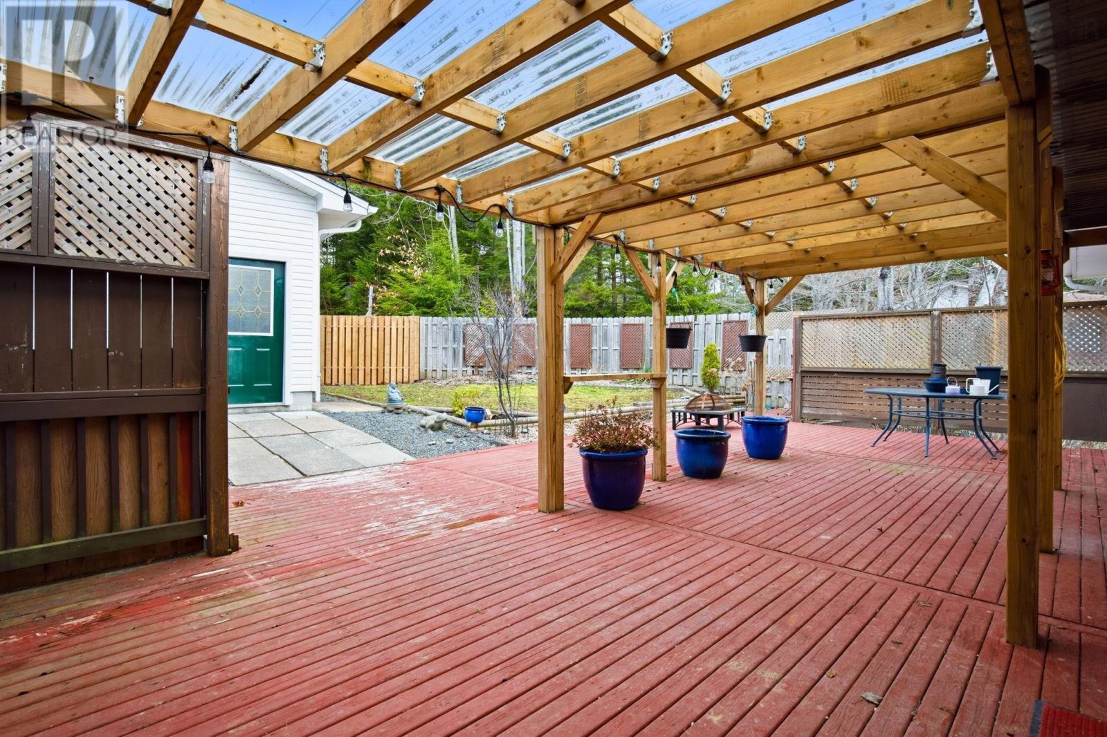 Property 36 of 45 of 114 Charleswood Drive