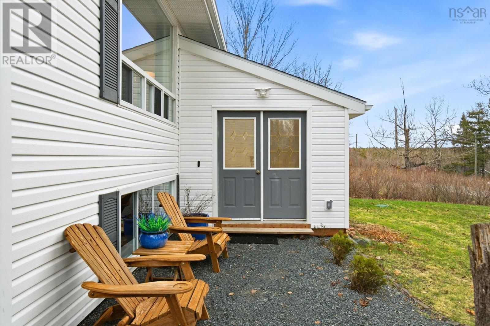 Property 42 of 45 of 114 Charleswood Drive