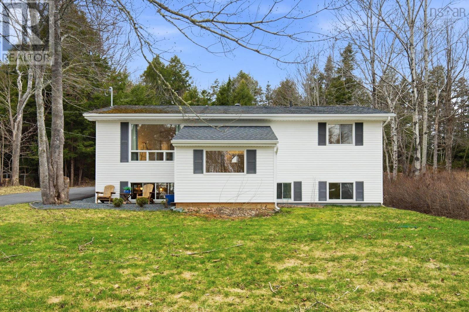 Property 43 of 45 of 114 Charleswood Drive