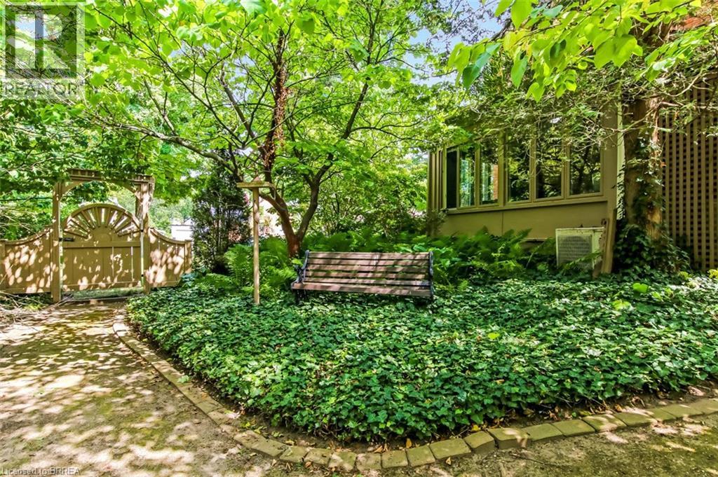 138 ST. JAMES Street S - 33