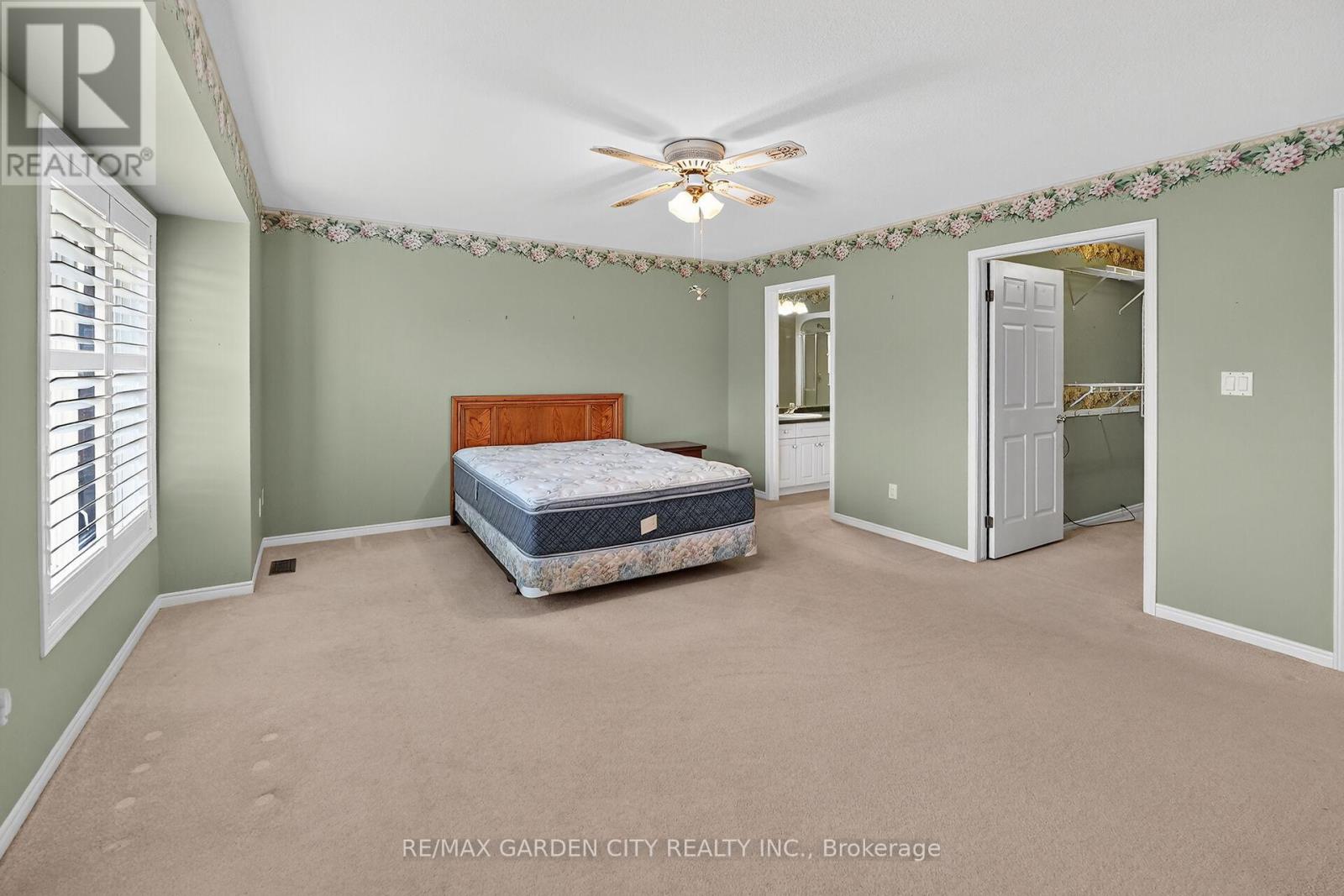 #39 121 GLEN MORRIS DRIVE - 16