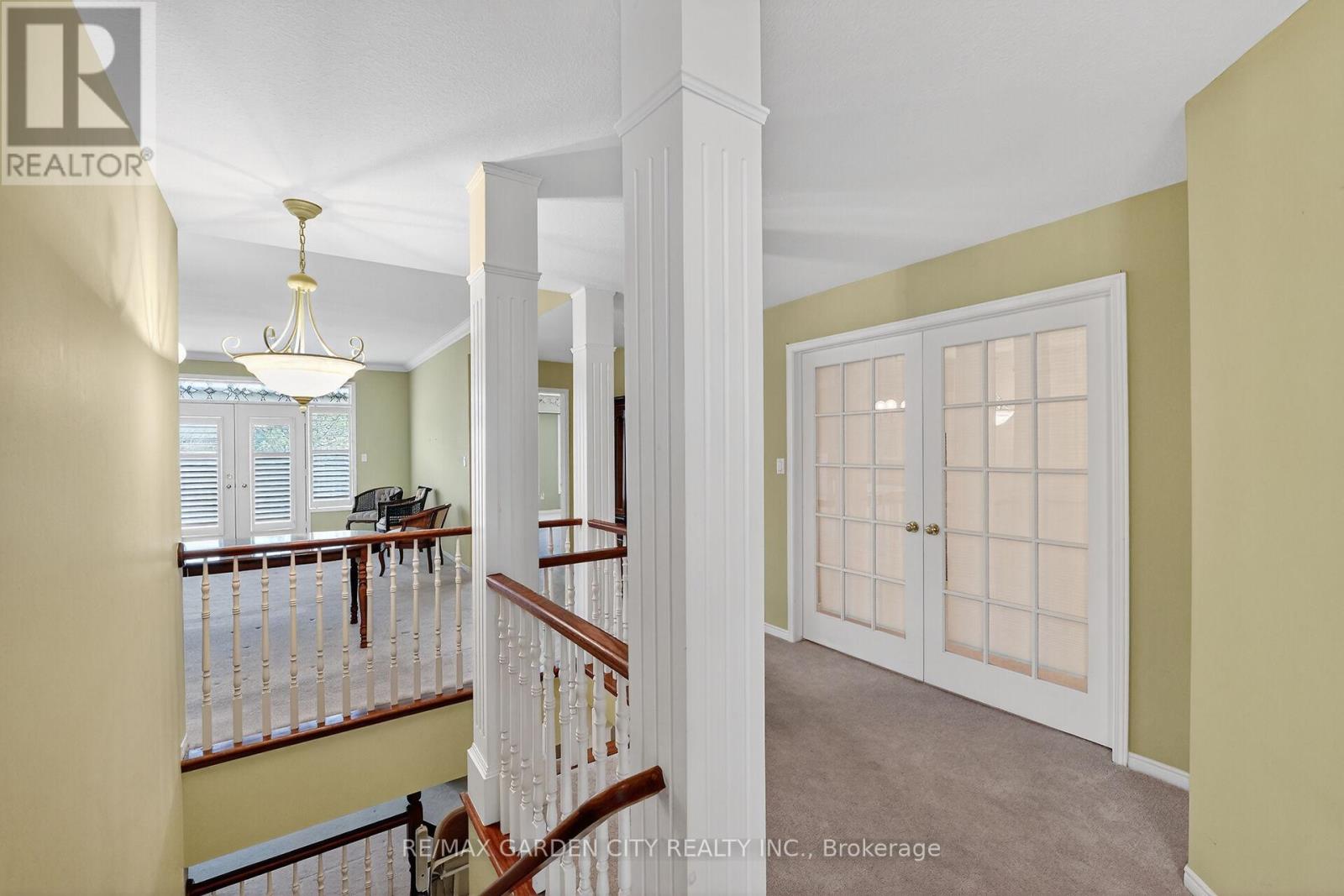 #39 121 GLEN MORRIS DRIVE - 21
