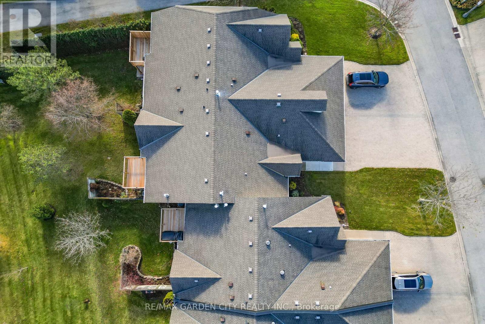 #39 121 GLEN MORRIS DRIVE - 48