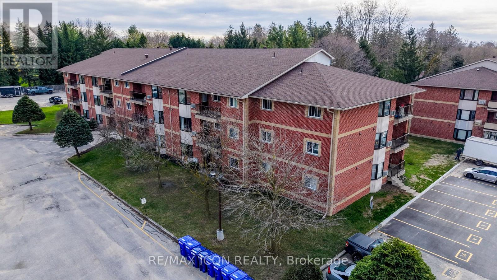#105 440 DURHAM STREET W - 19