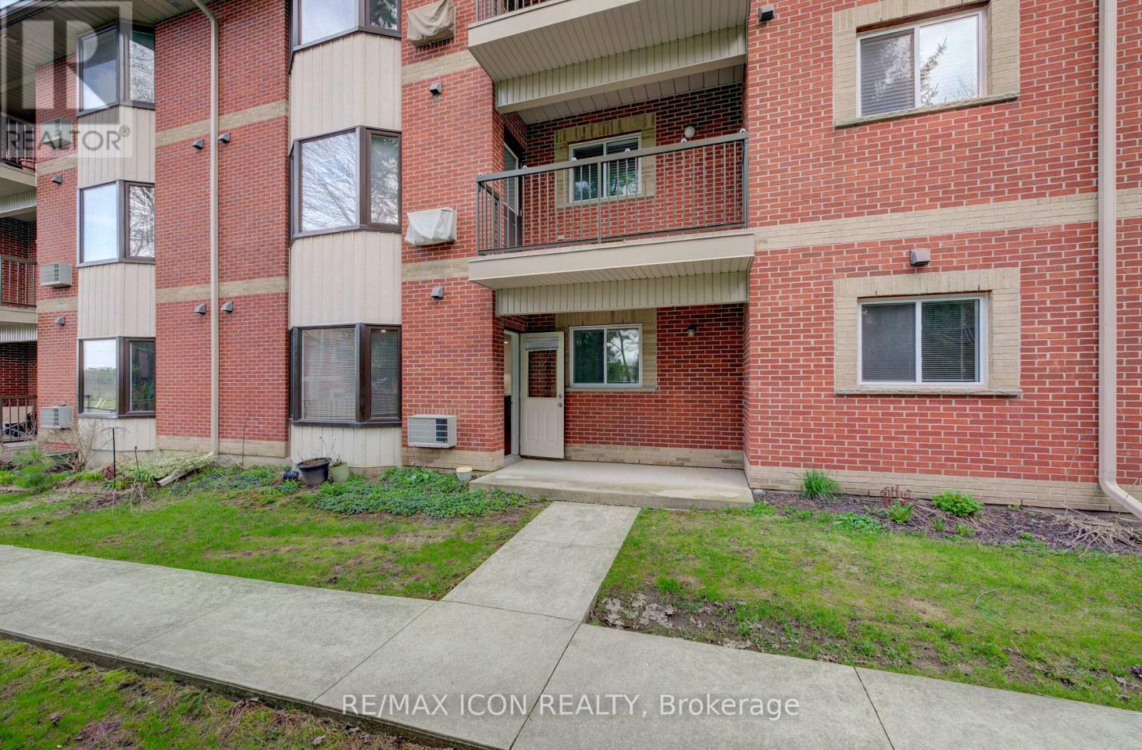#105 440 DURHAM STREET W - 26