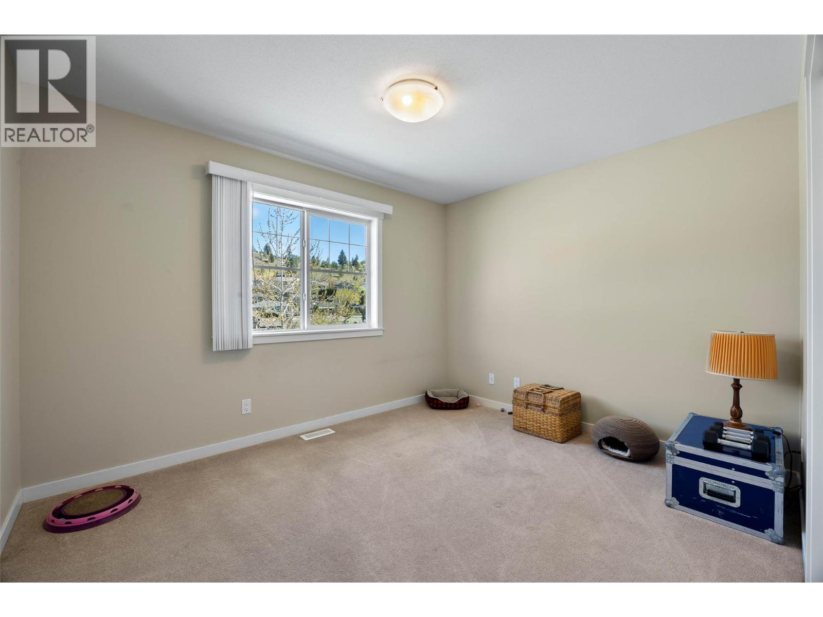 #34 1855 HILLSIDE Drive - 20