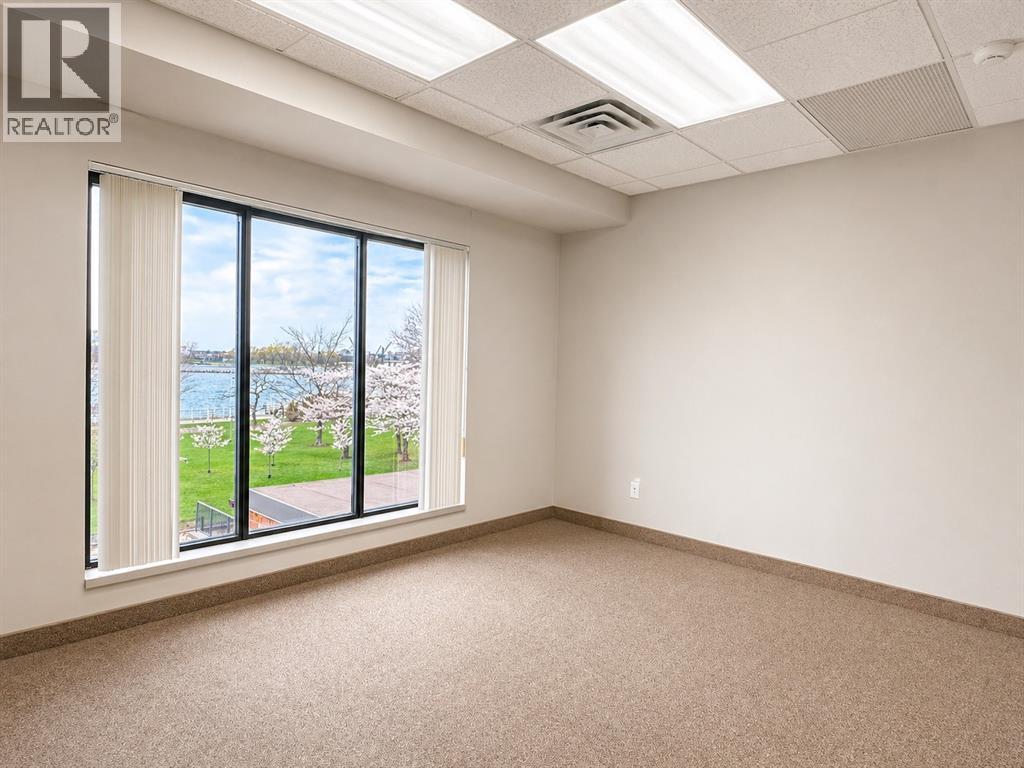 301 FRONT STREET North Unit# 2, Sarnia, Ontario, N7T5S6 — Photo 8
