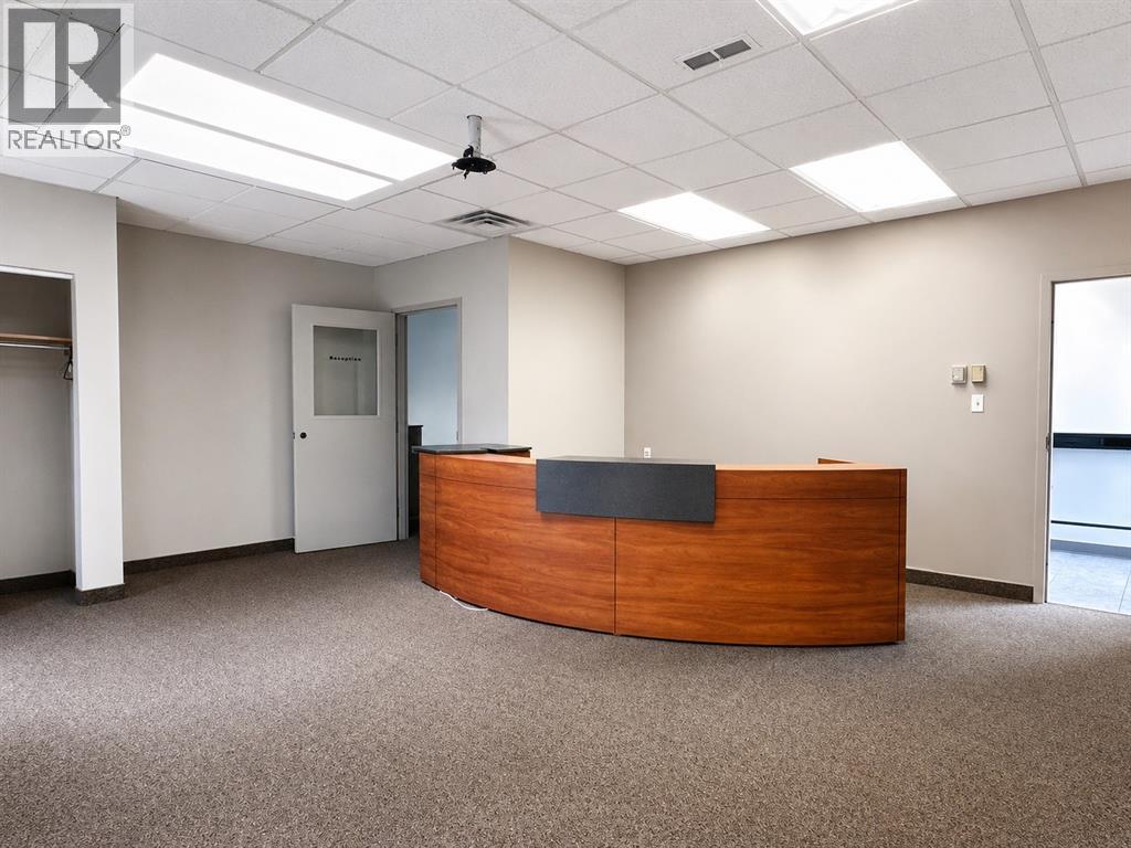301 FRONT STREET North Unit# 2, Sarnia, Ontario, N7T5S6 — Photo 7
