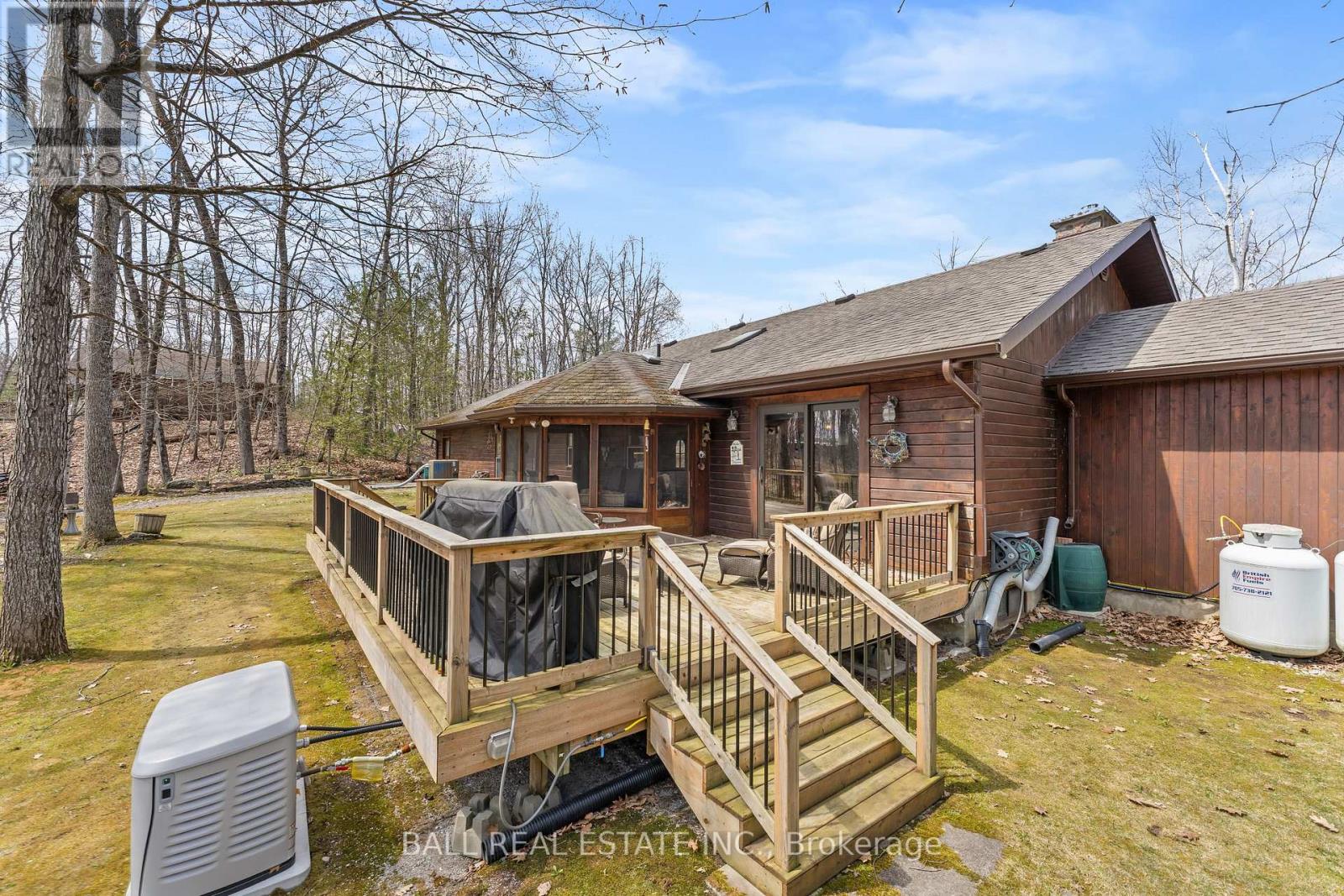 48 STANLEY DRIVE - 41