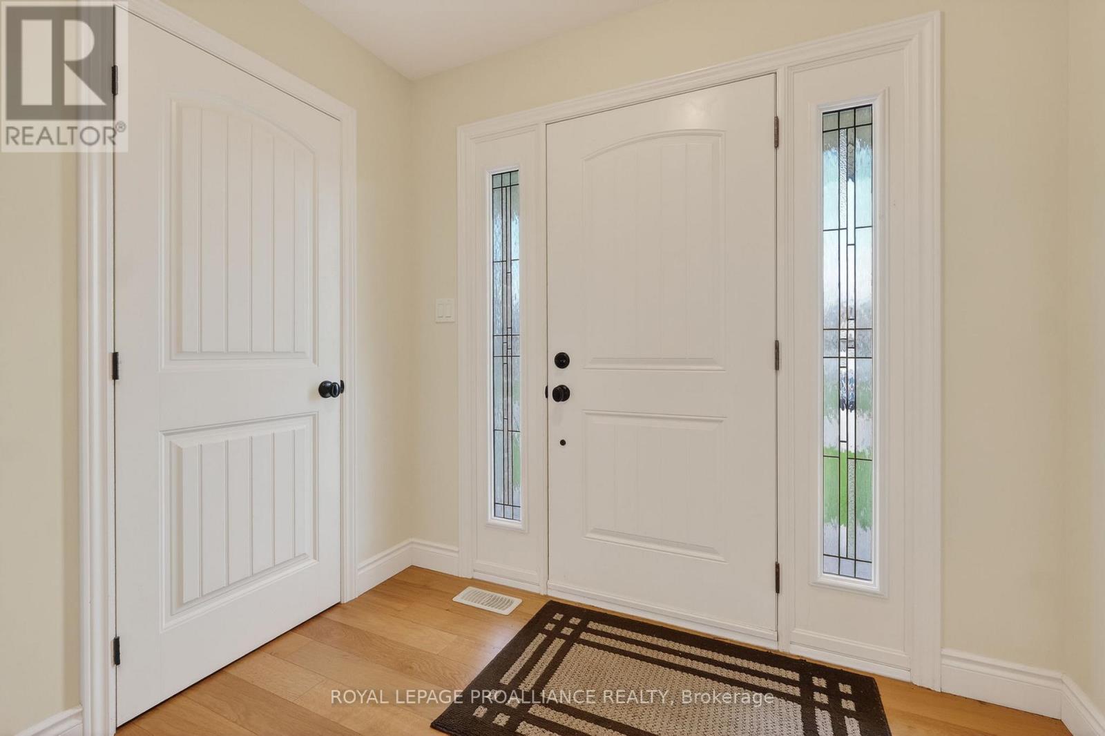 47 ARTHUR STREET — photo 10