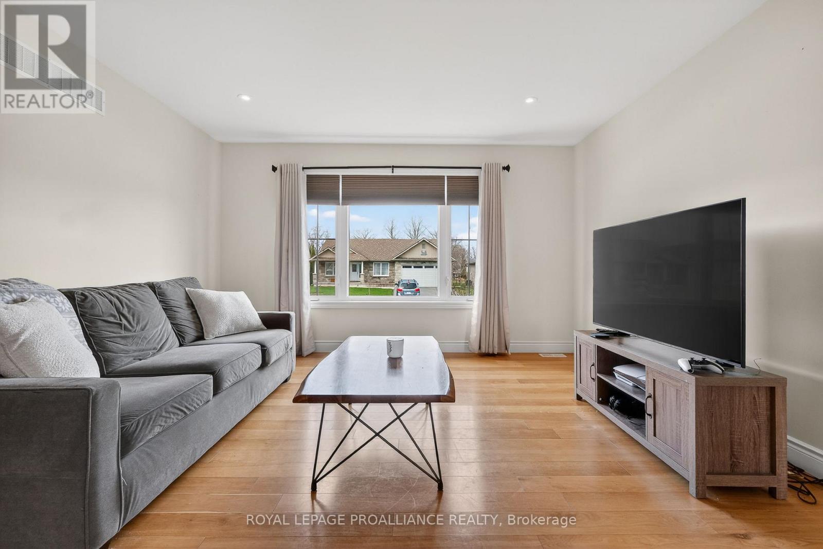 47 ARTHUR STREET — photo 12