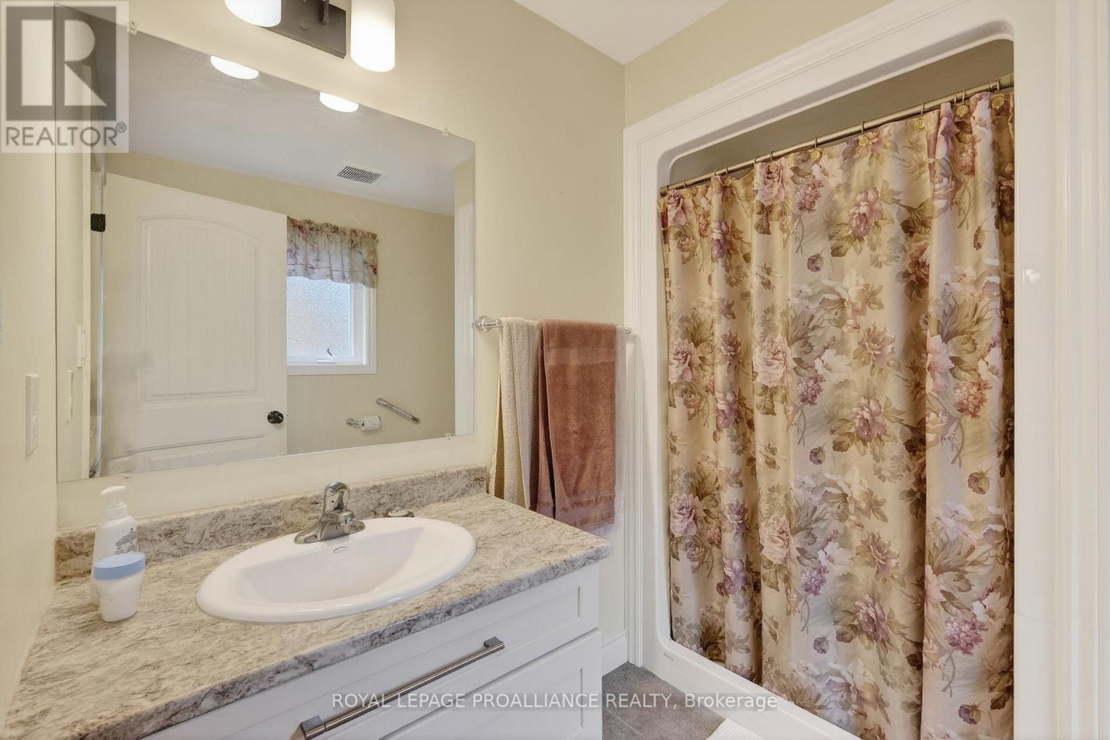 47 ARTHUR STREET — photo 34