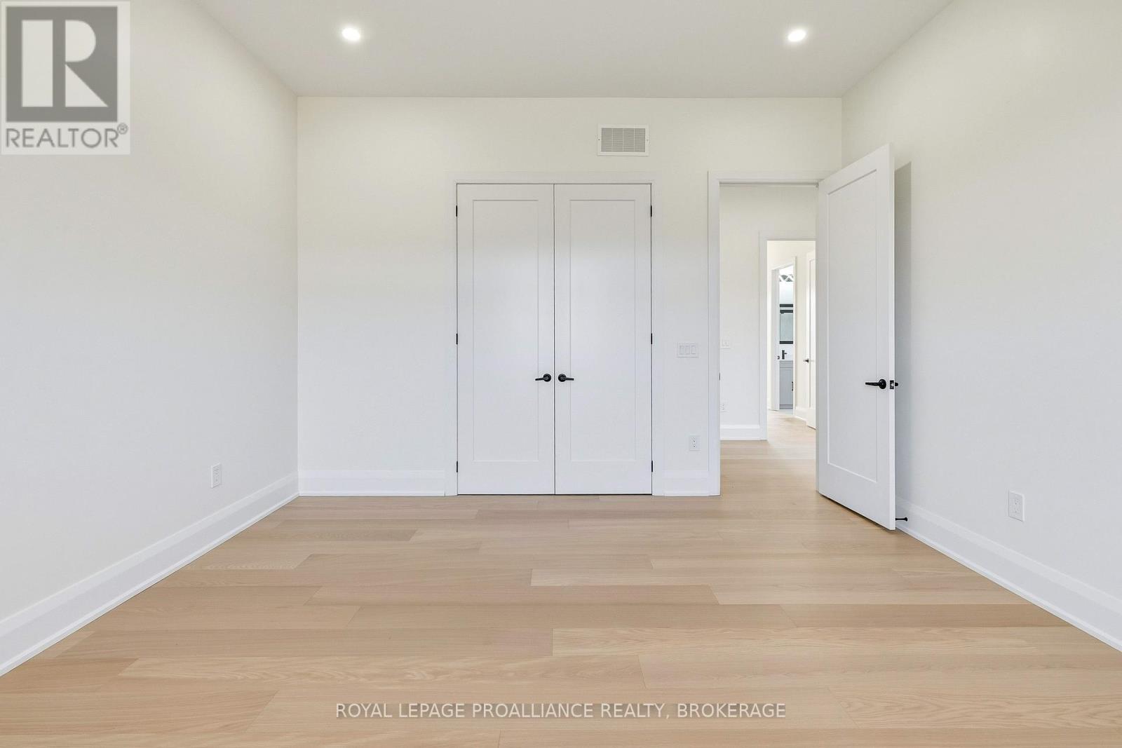 130 HINEMAN STREET — photo 18