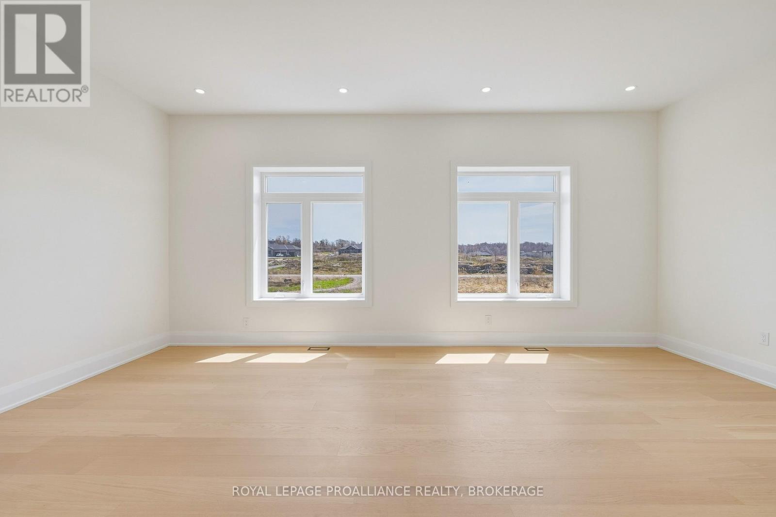 130 HINEMAN STREET — photo 23