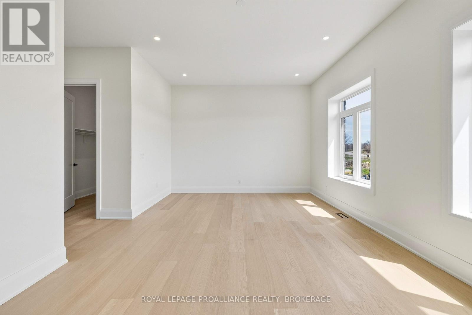 130 HINEMAN STREET — photo 24
