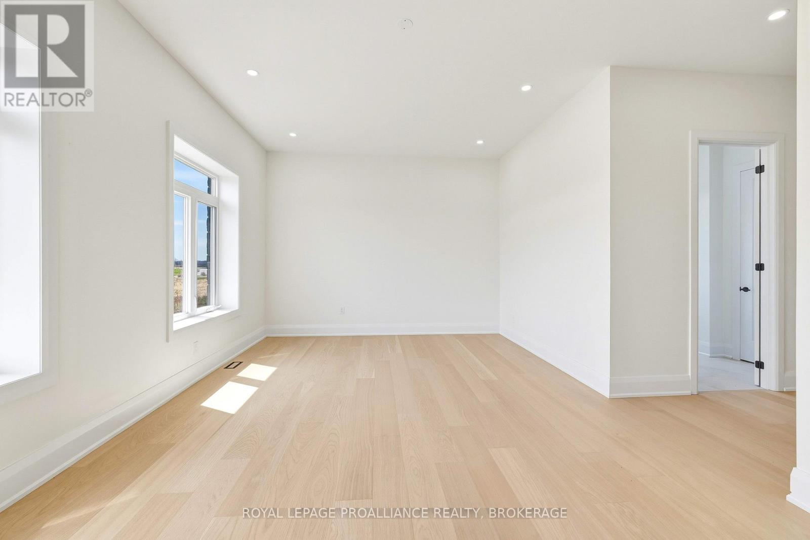 130 HINEMAN STREET — photo 25