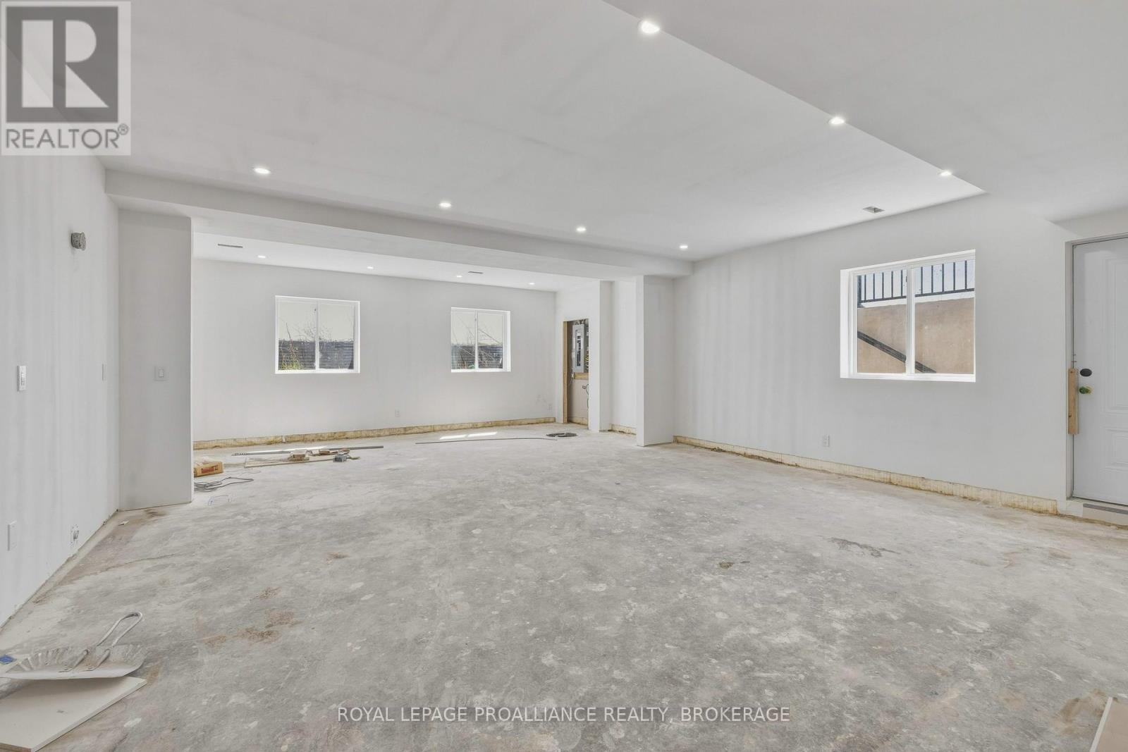 130 HINEMAN STREET — photo 28