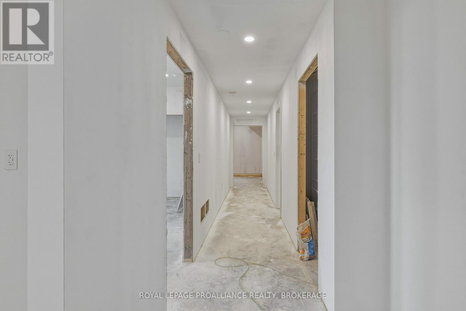 130 HINEMAN STREET - 36