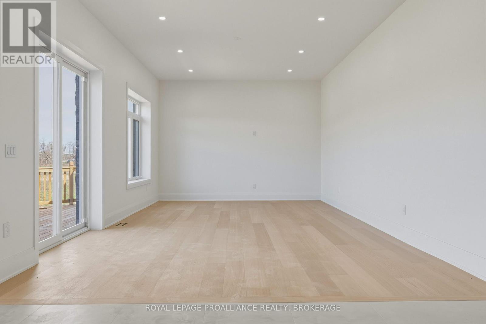 130 HINEMAN STREET — photo 7