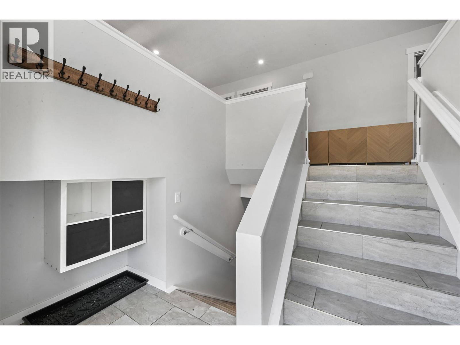208 7TH Avenue - 22