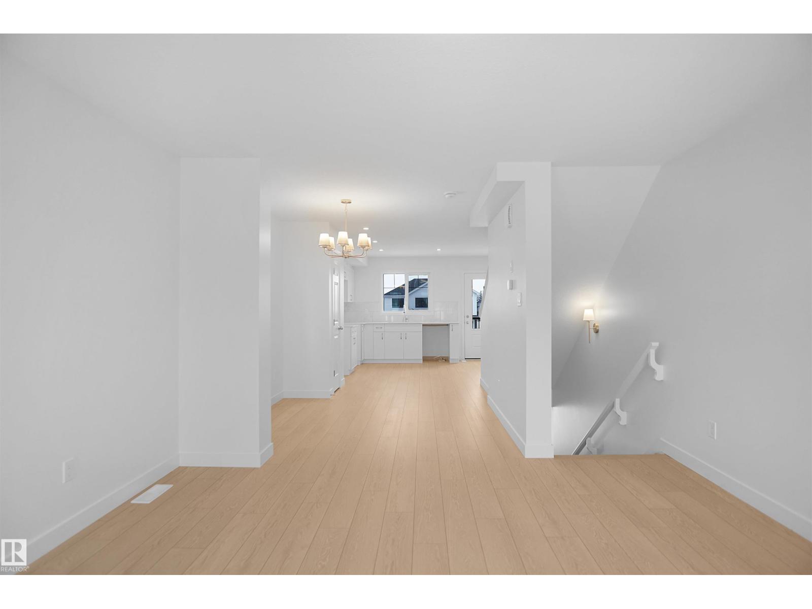 651 176 AV NE, Edmonton