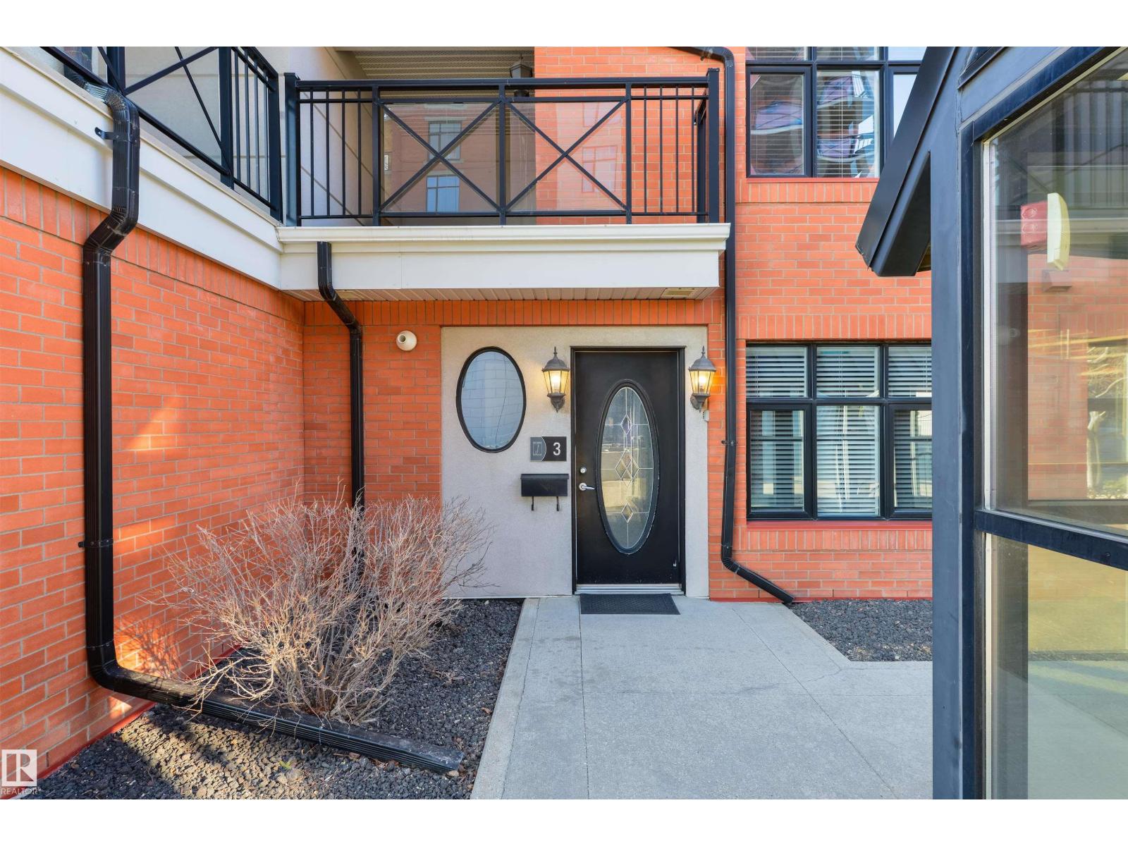 3 9026 Jasper Ave AV NW - 1