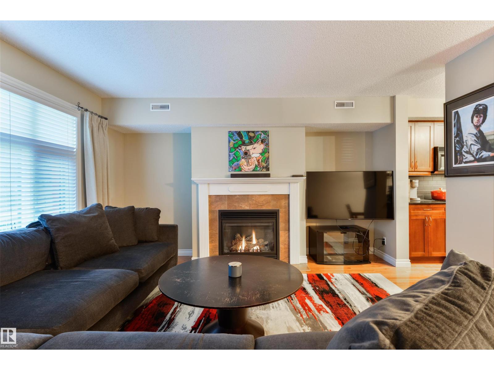 3 9026 Jasper Ave AV NW, Edmonton