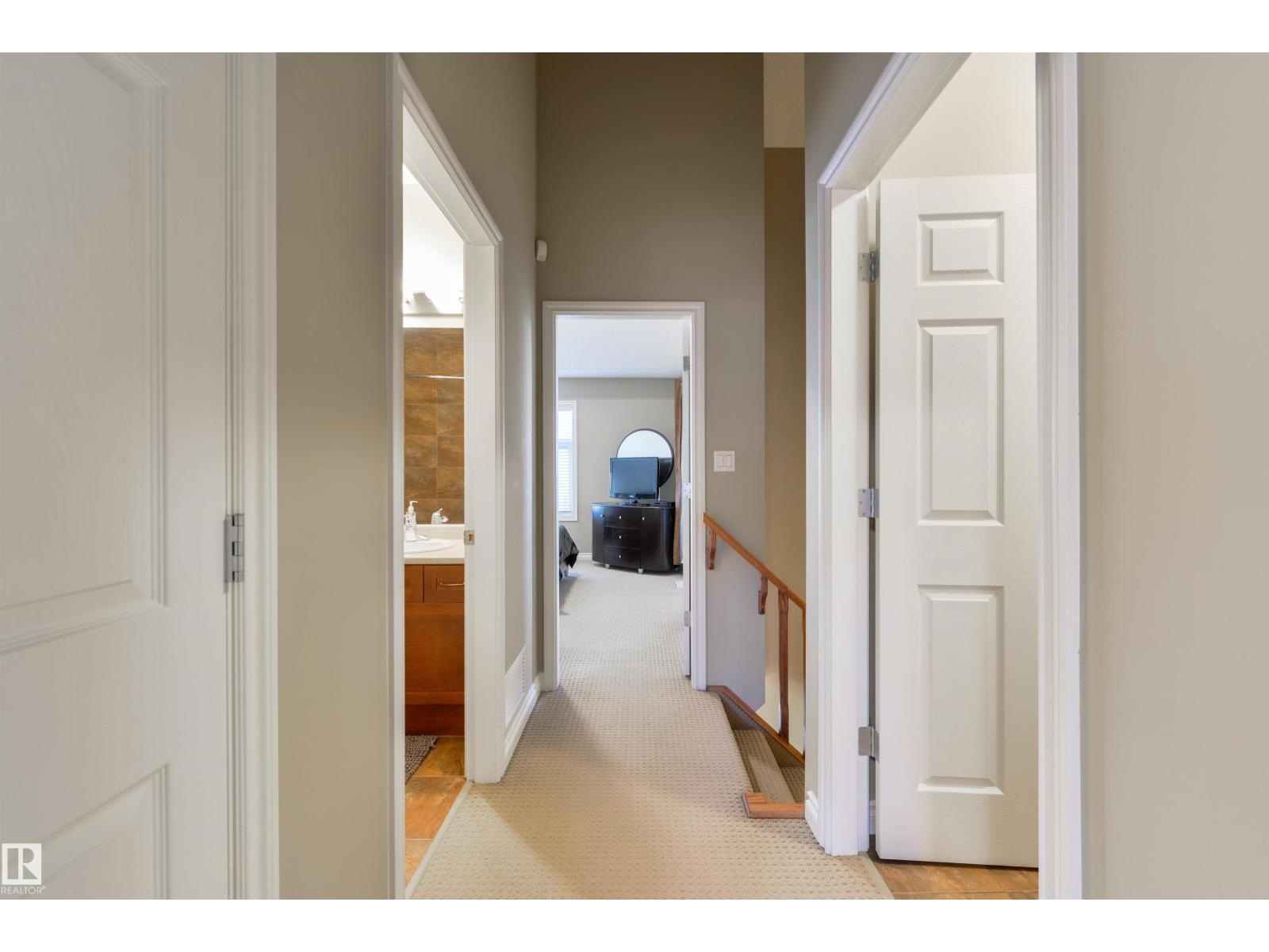 3 9026 Jasper Ave AV NW - 19