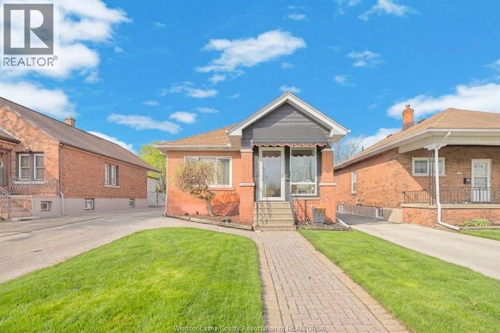 1515 PARENT AVENUE, Windsor, Ontario, N8X4J8 — Photo 2