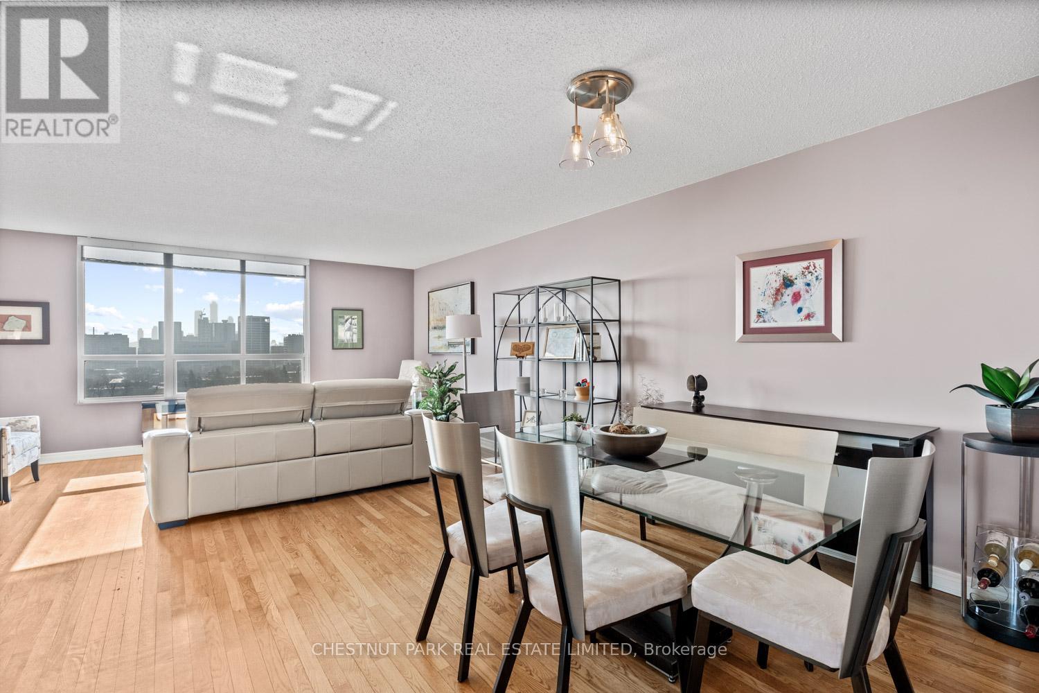 #1606 35 MERTON STREET - 3