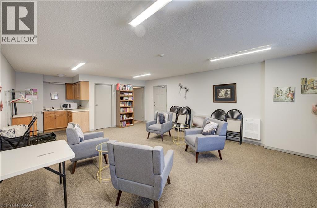 #105 440 DURHAM Street W - 27