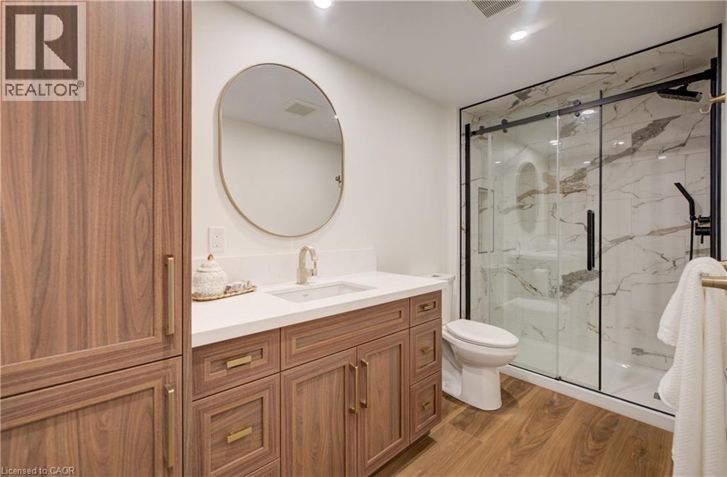 #105 440 DURHAM Street W - 17