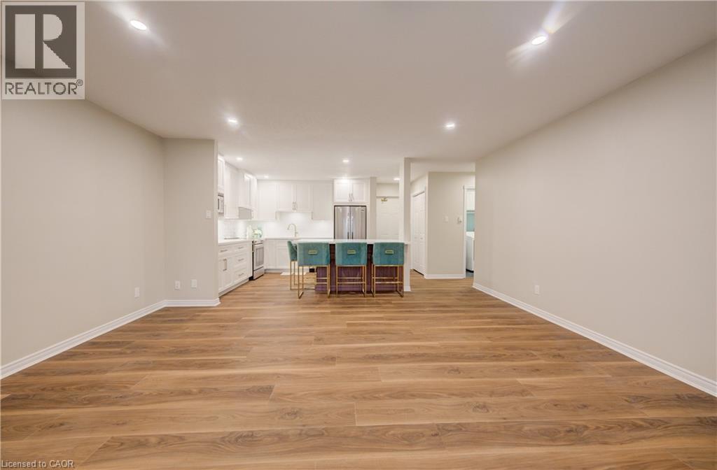 #105 440 DURHAM Street W - 8