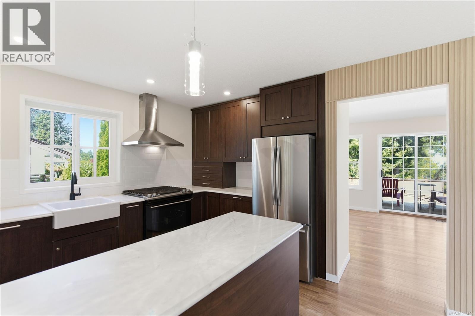 130 Heritage Dr - 19