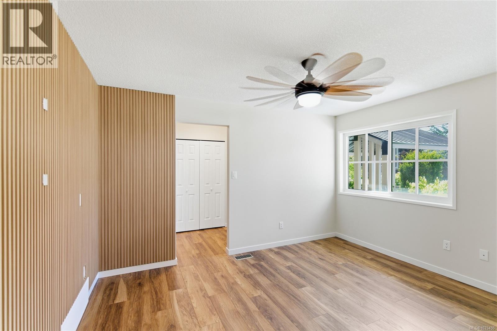 130 Heritage Dr - 27