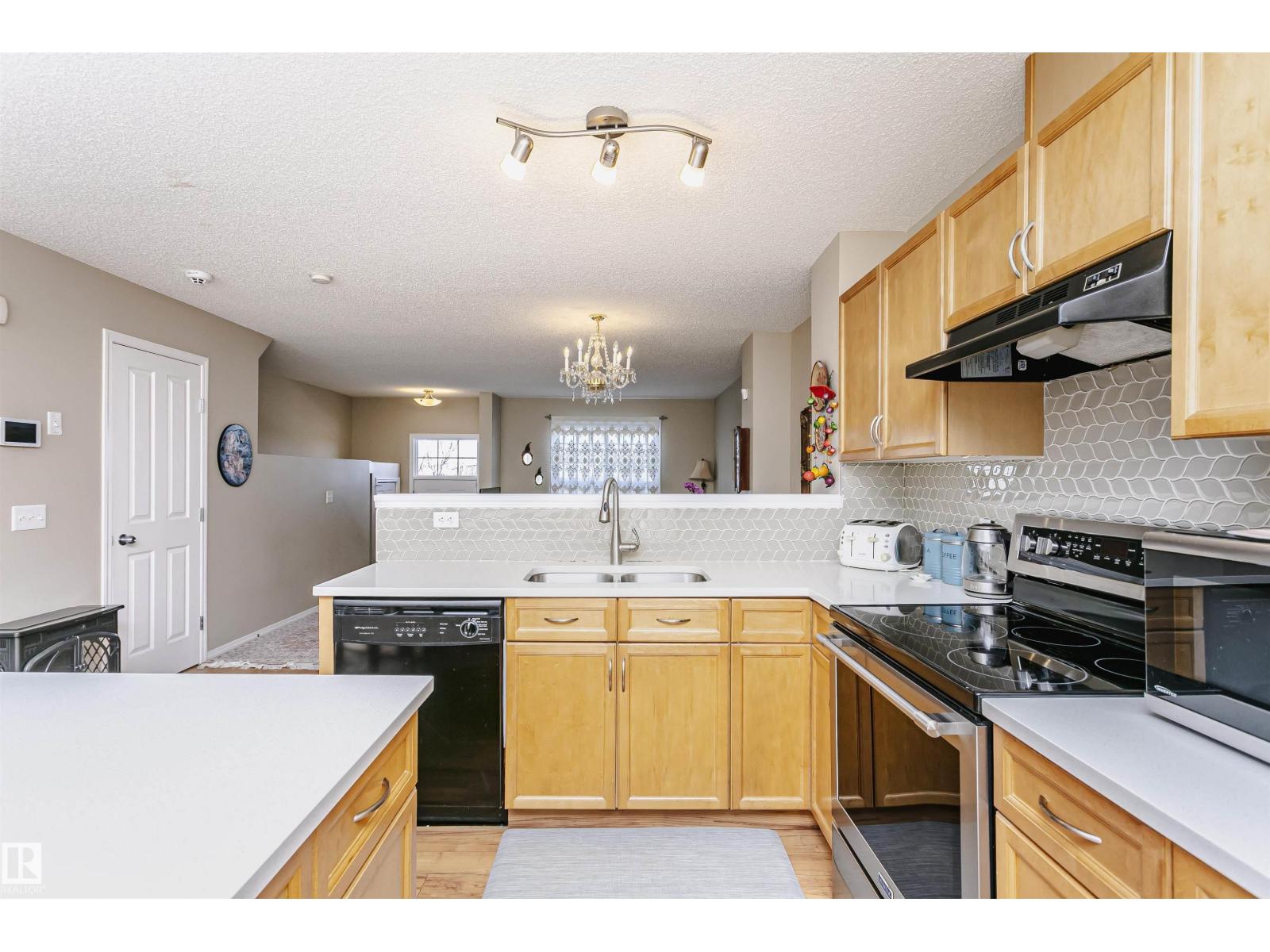 #118 2051 TOWNE CENTRE BV NW, Edmonton