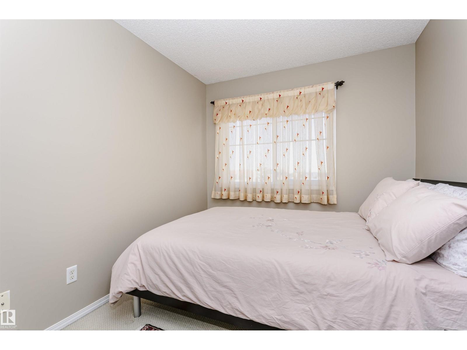 #118 2051 TOWNE CENTRE BV NW, Edmonton