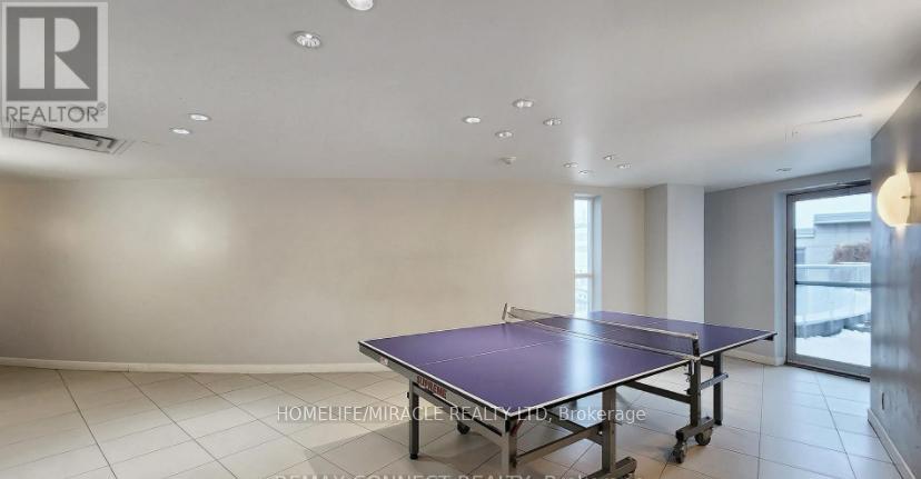#2106 36 LEE CENTRE DRIVE - 25