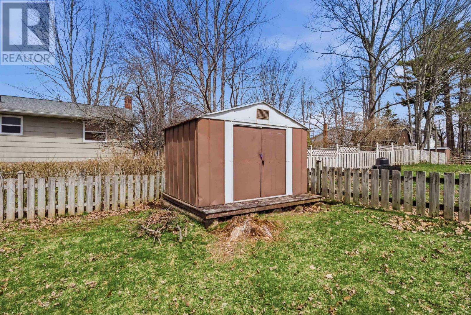 Property 29 of 36 of 827 Otter Drive