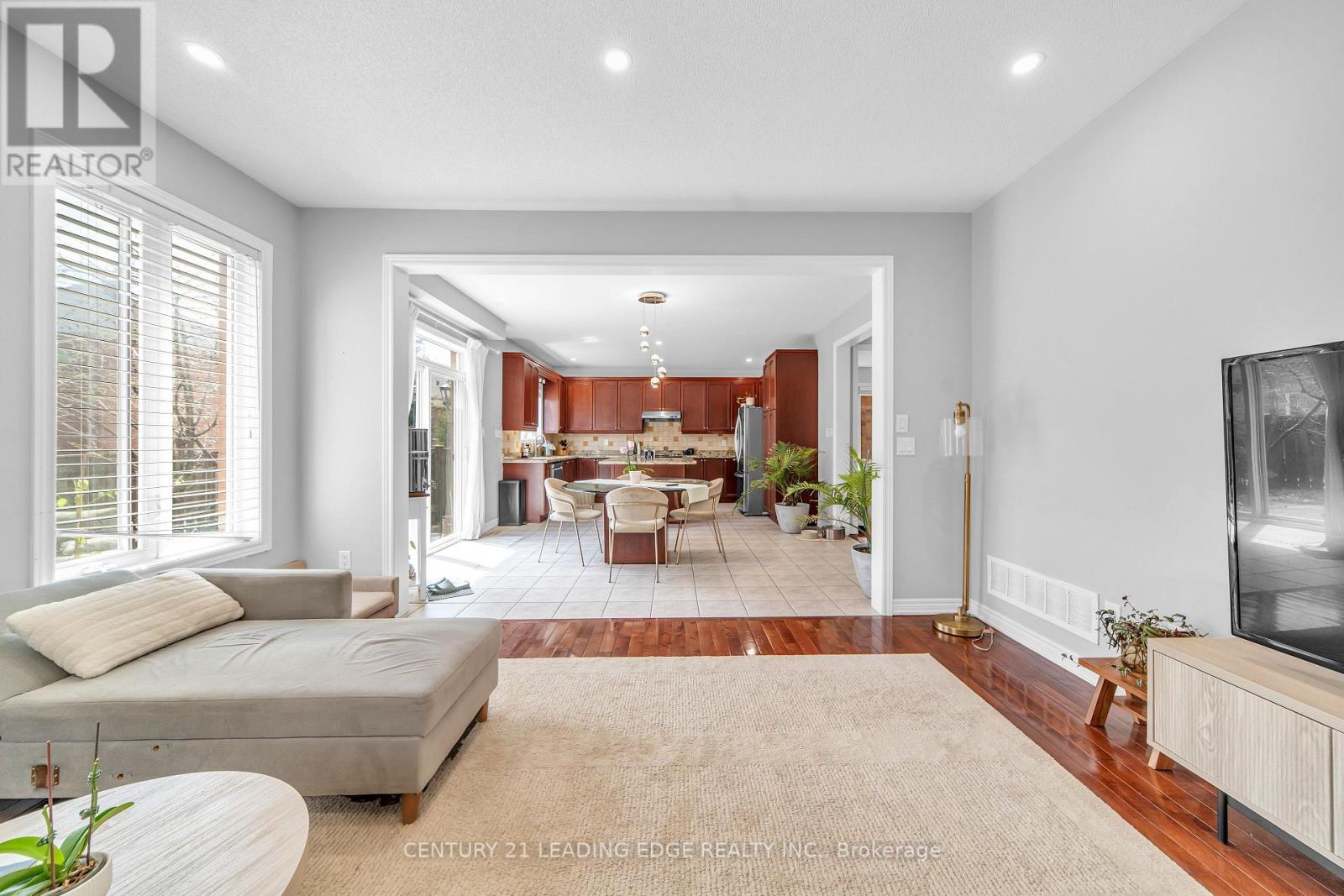 13 FORESTBROOK DRIVE - 22