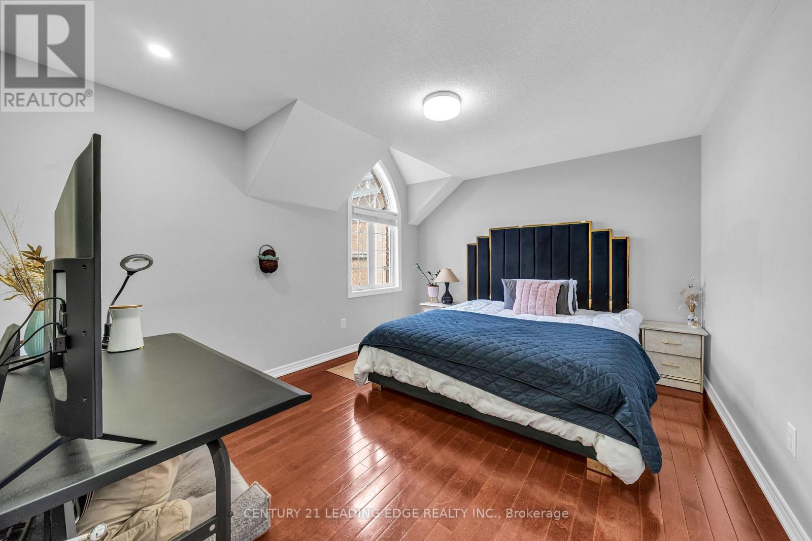 13 FORESTBROOK DRIVE — photo 29