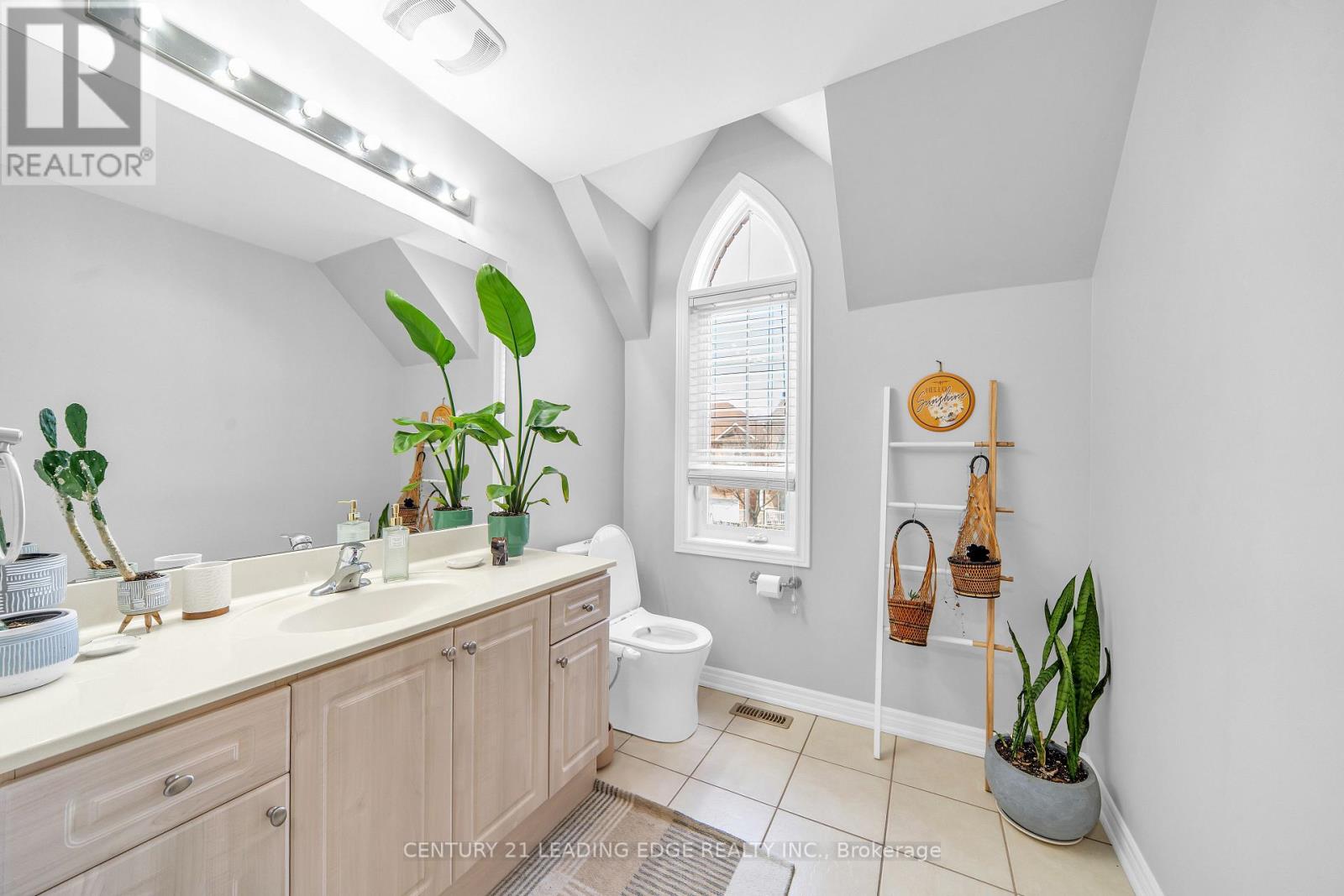 13 FORESTBROOK DRIVE - 31