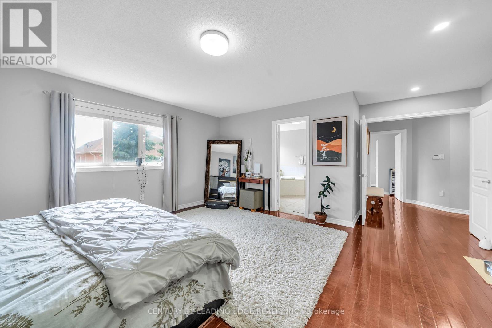 13 FORESTBROOK DRIVE — photo 38