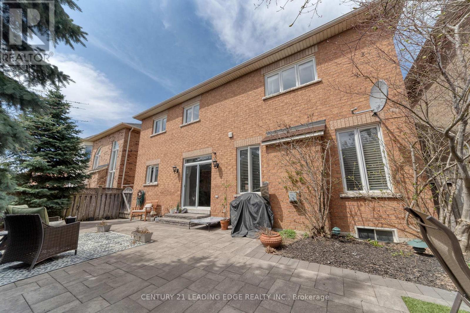 13 FORESTBROOK DRIVE — photo 43